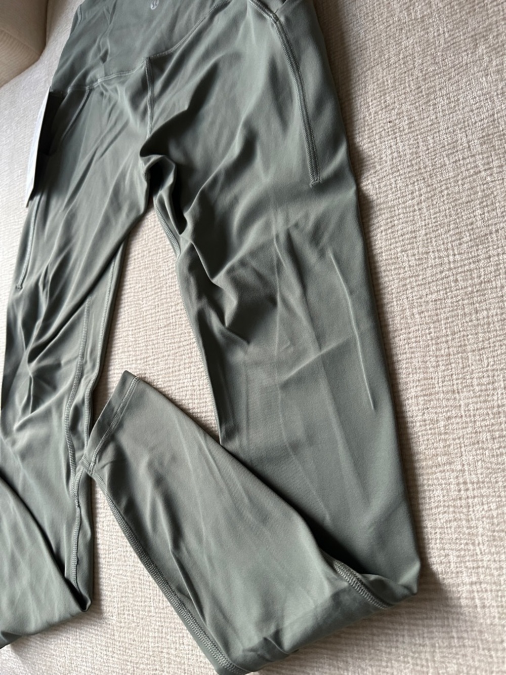 lululemon Align HR Pant Side Pocket - Picture 5 of 9